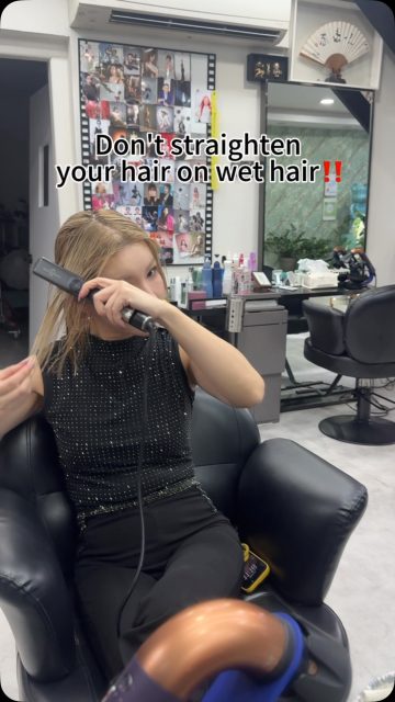 Goodbye frizz, hello gloss..healthy and glossy hair 

#dysonsg @dyson_sg @dysonstylecreators #dysonairstrait